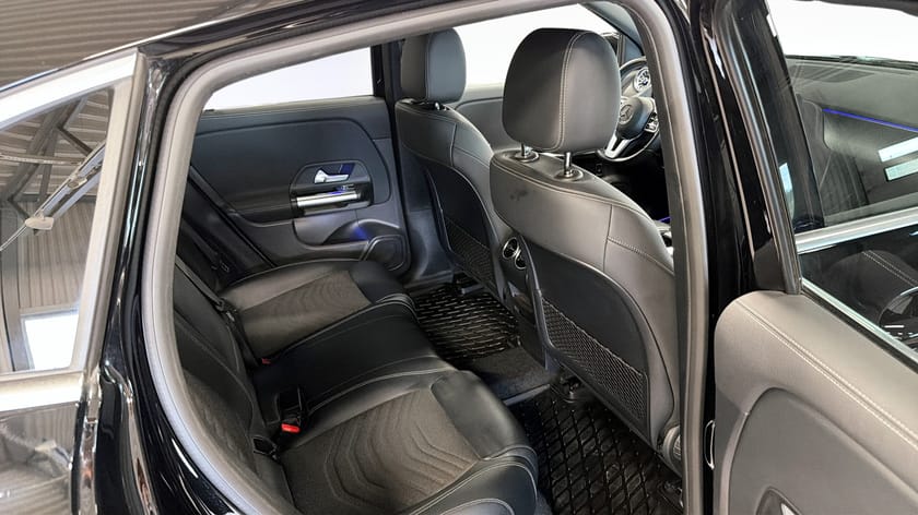 Bild 5 av Mercedes-Benz EQA 250 SE Edition Advanced Drag Värmare Adaptiv