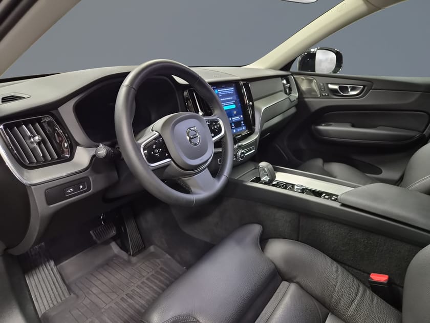 Bild 5 av Volvo XC60 T6 AWD Plus Dark Nordic Edition//360-kamera//Drag//