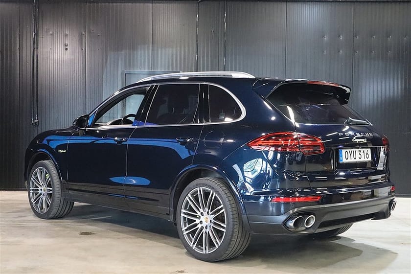 Bild 3 av Porsche Cayenne S E-Hybrid TipTronic (416hk) Sport Chrono