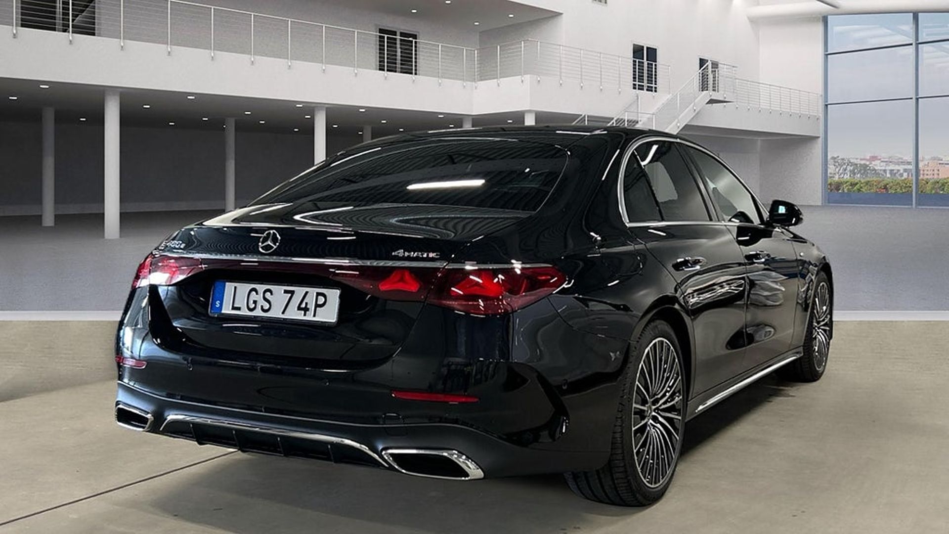 Mercedes-Benz E 400e 4MATIC AMG 2025, bild 3/9