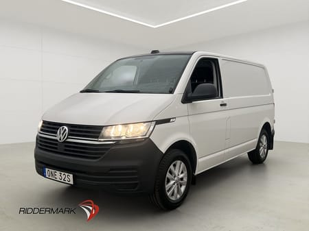 Volkswagen Transporter 2.0TDI Värm Drag Kamera CARPLAY Moms