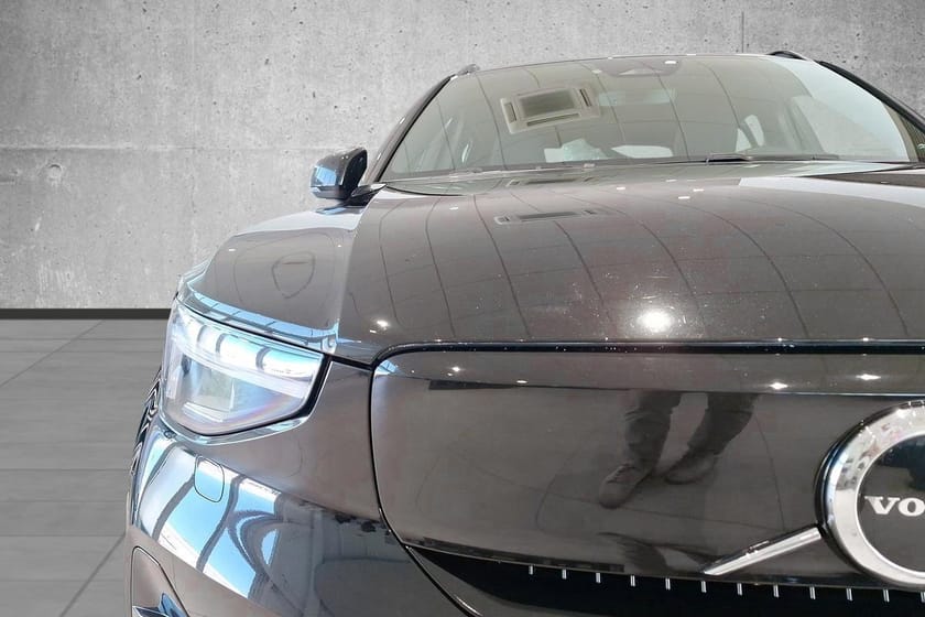 Bilde 5 av Volvo XC40 Recharge Twin Plus, semielektrisk hengerfeste++
