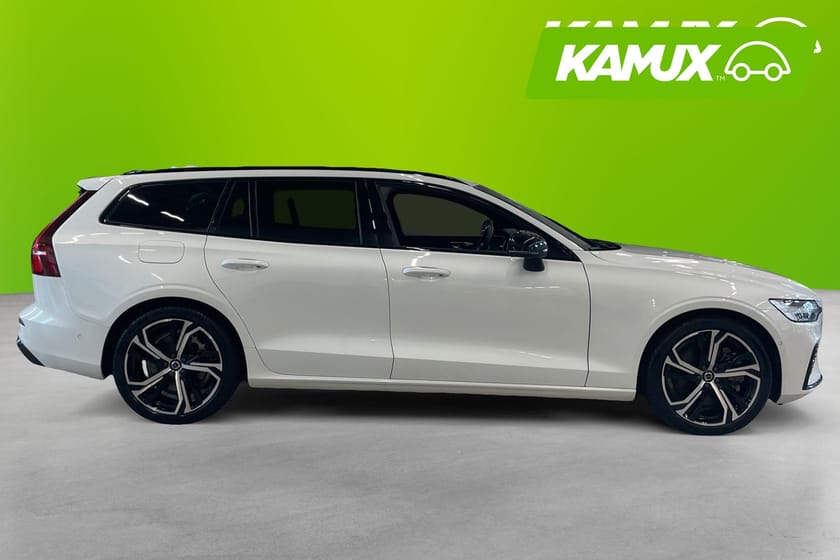 Bild 2 av Volvo V60 T6 Plug-In Hybrid AWD Plus Dark Drag H/K Moms