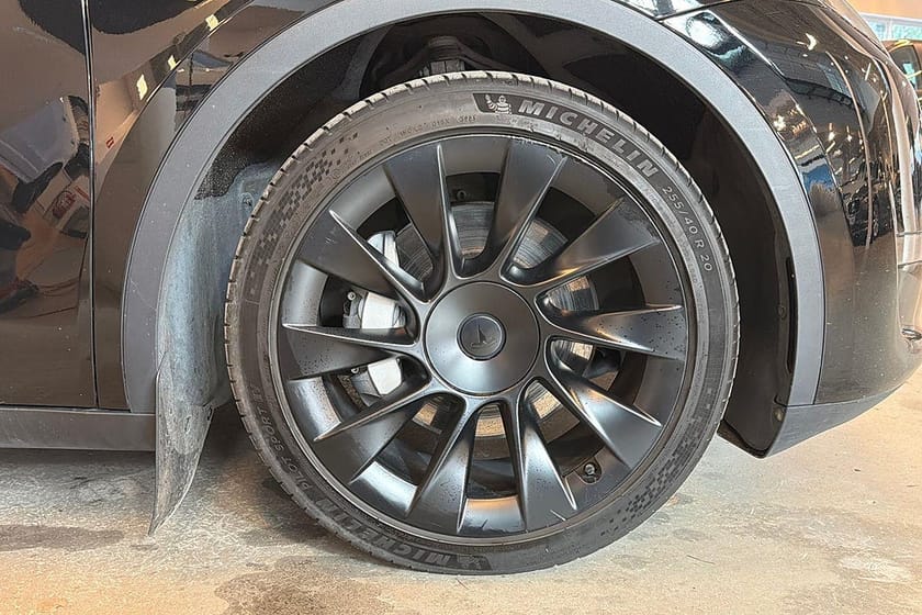 Bild 4 av Tesla Model Y Long Range AWD Drag Värmepump MOMS