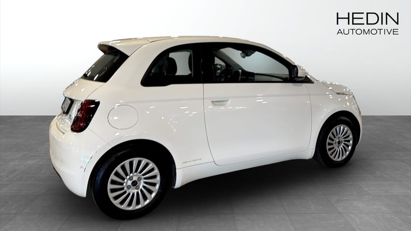 Bild 2 av Fiat 500e BEV HB 320KM BASIC