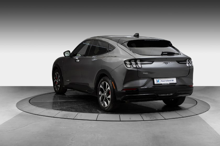 Bilde 3 av Ford Mustang Mach-E Long Range AWD LR 540 WLTP / B&O / El.seter / Glasstak ++