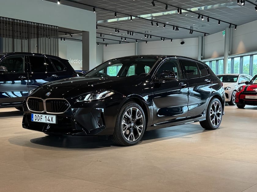 Bild 1 av BMW 120 M Sport Rattvärme Tonade rutor Driving Assistant