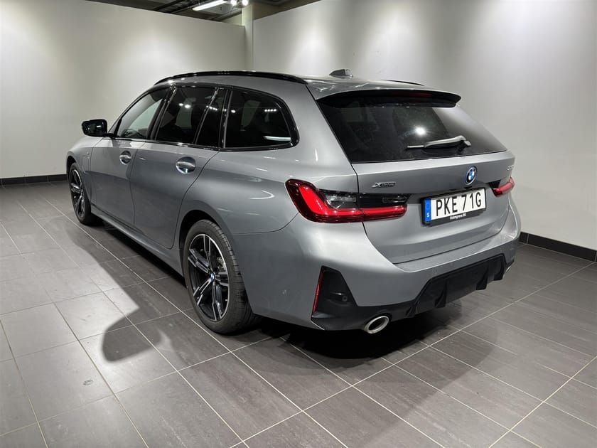 Bild 2 av BMW 330e xDrive Touring