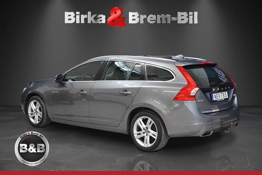 Bild 3 av Volvo V60 D6 Hybrid Summum 298hk VOC, DRAG AWD TAKLUCKA