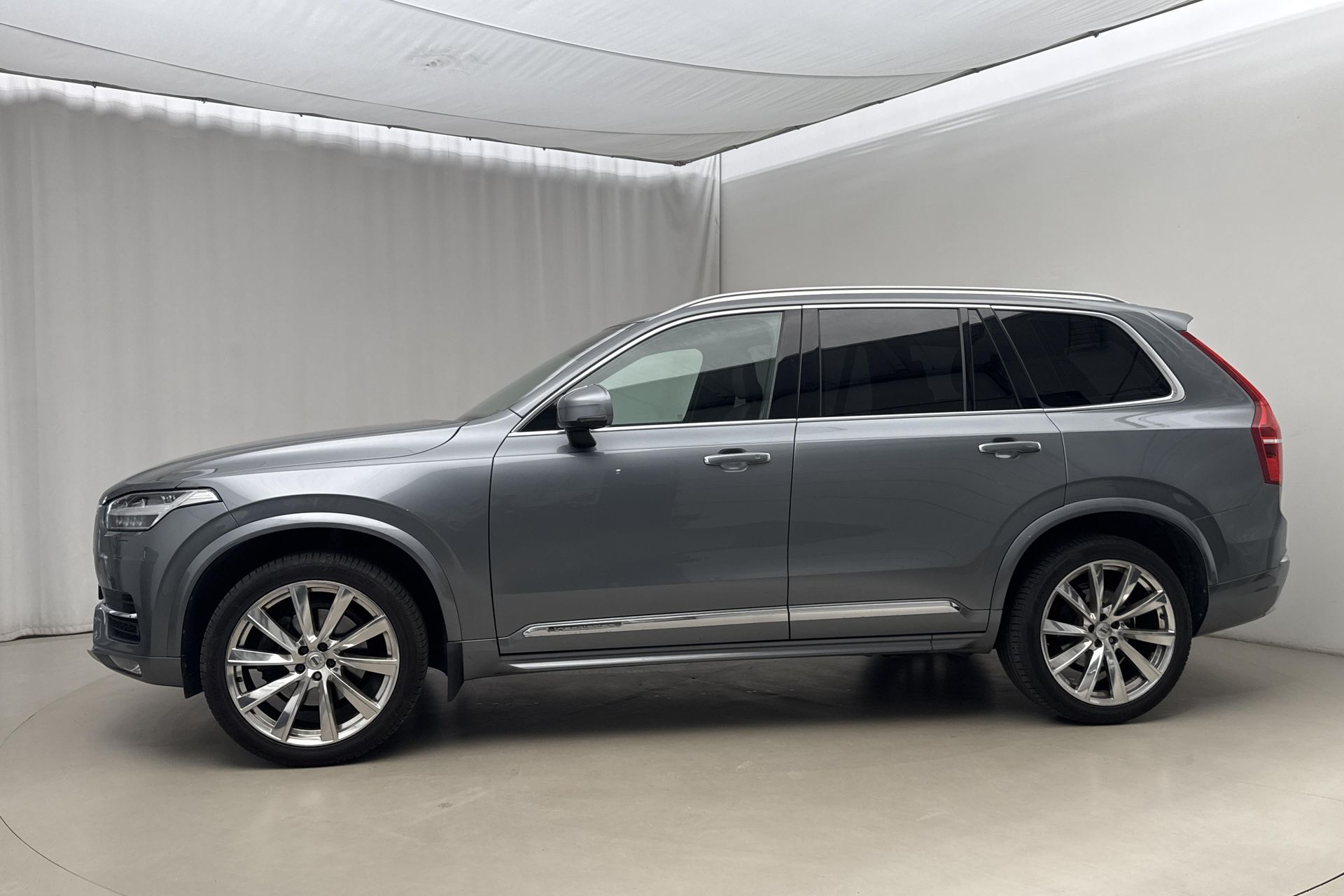 Volvo XC90 5-seater D5 AWD Geartronic 2016, bild 2/10