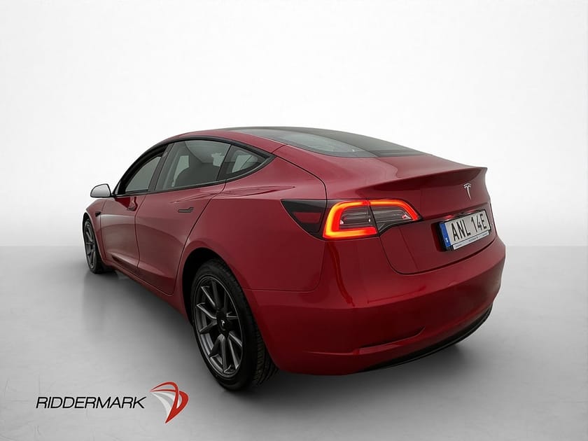 Bild 5 av Tesla Model 3 Long Range AWD Pano Autopilot Svensksåld