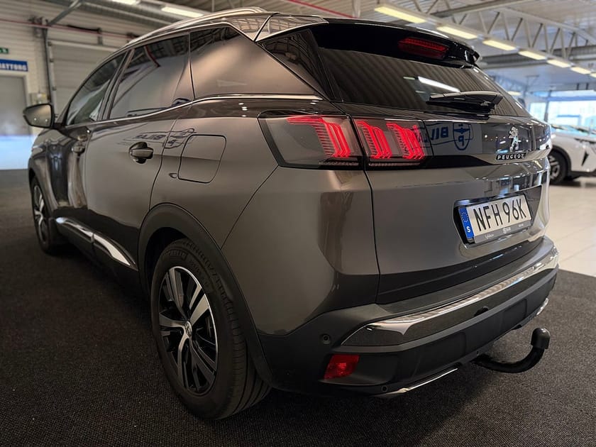 Bild 5 av Peugeot 3008 HYBRID4 300 PHEV AWD 300hk GT | Night Vision | Drag | Vhjul