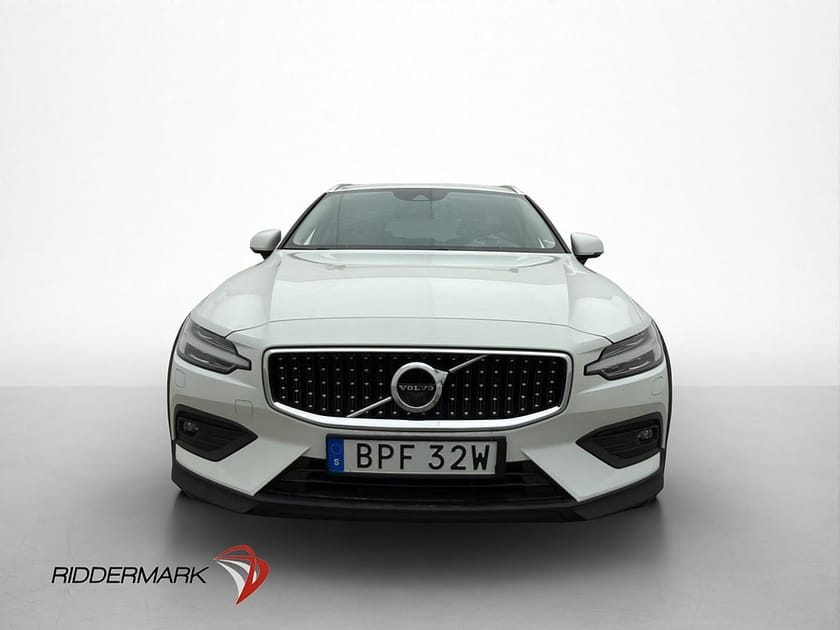 Bild 2 av Volvo V60 Cross Country D4 190hk AWD Värmare HUD 360° Drag