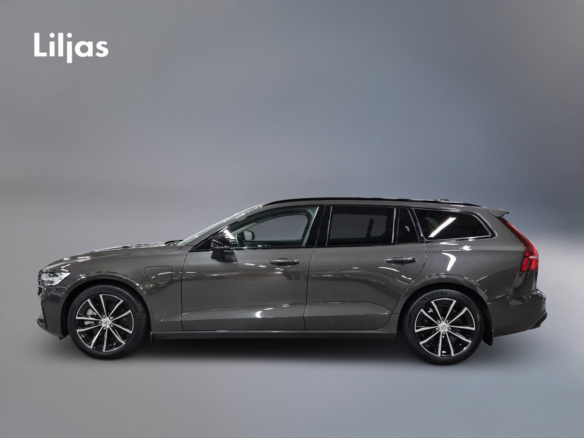Volvo V60 T6 Plus Dark Nordic 2025, bild 3/10