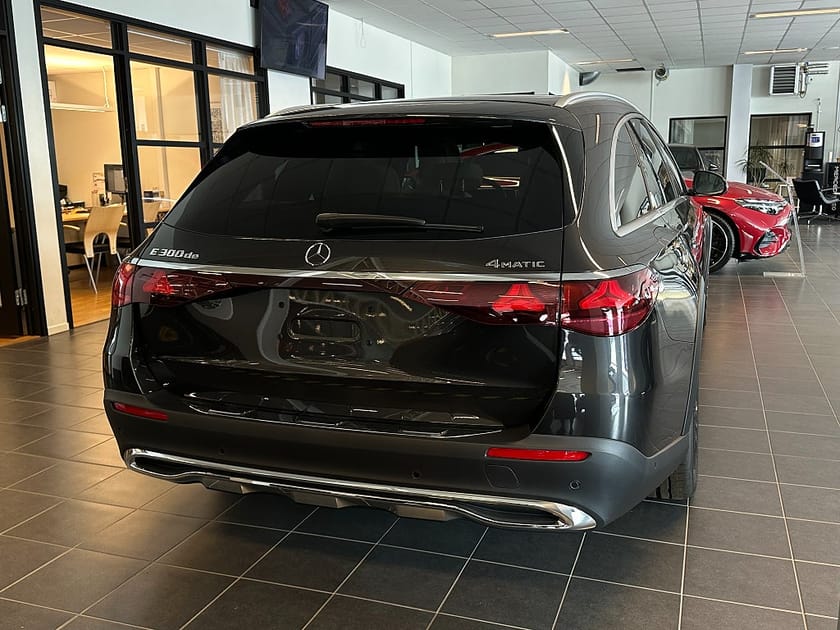 Bild 5 av Mercedes-Benz E 300 de 4MATIC All-Terrain Avantgarde Premium *Lagerbil*