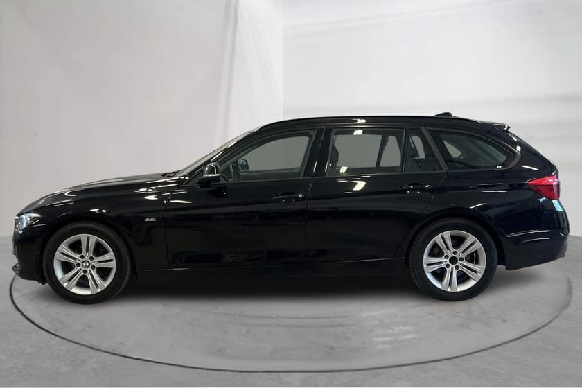 Bild 2 av BMW 318d Touring 318 Touring, F31 (150hk) Sport Line