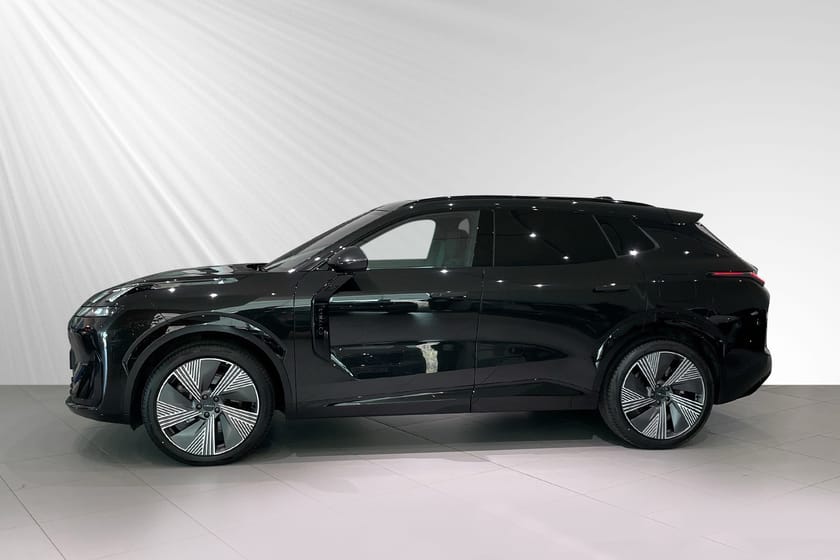 Bild 2 av Lynk & Co 08 PHEV More