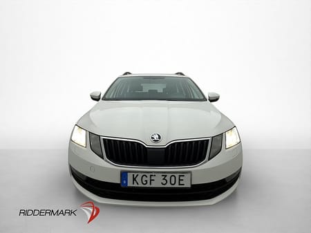 Škoda Octavia Kombi Skoda 1.6 TDI Style Drag Värmare CarPlay
