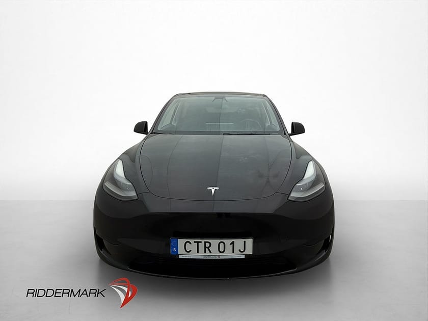 Bild 3 av Tesla Model Y Standard Range RWD MOMS Drag AP Pano Värm 360°