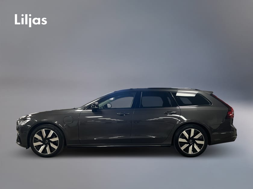 Bild 3 av Volvo V90 T6 AWD Plus Dark Nordic Edition//360-kamera//Drag//