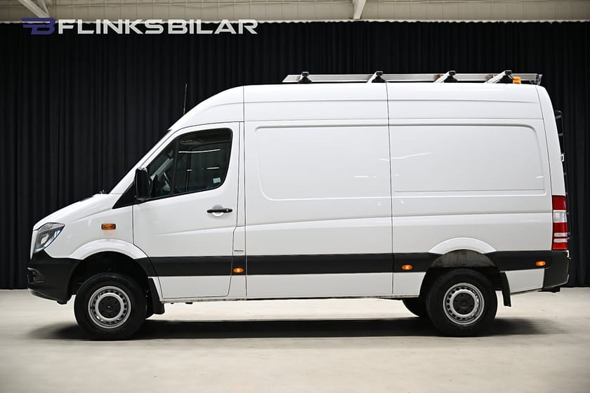 Bild 2 av Mercedes-Benz Sprinter 316 BlueTEC 4MATIC Skåpbil 163HK Inredning|Drag|Värmare|Backkamera