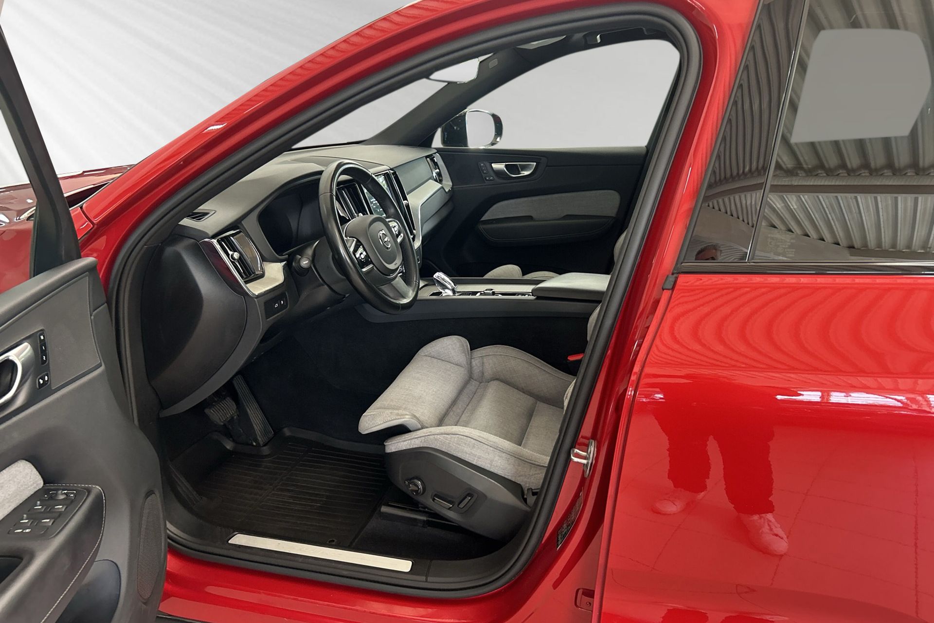 Volvo XC60 Recharge T6 AWD 2023, bild 7/10