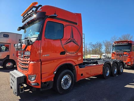 Mercedes-Benz Trucks Arocs
