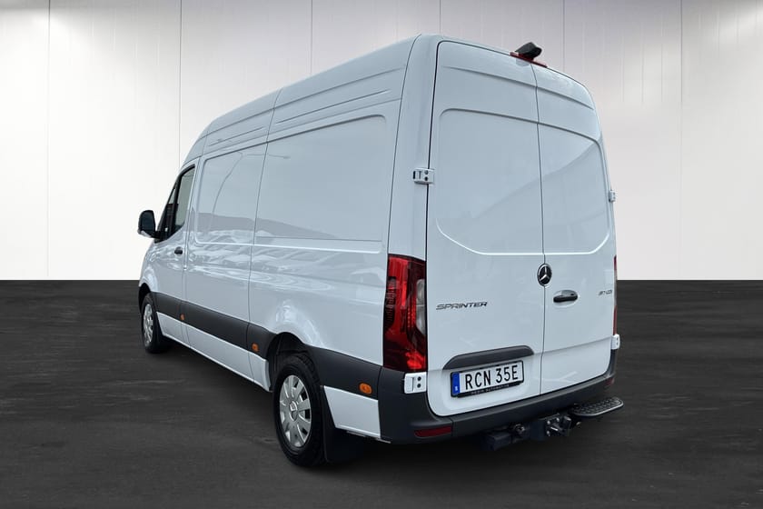 Bild 4 av Mercedes-Benz Sprinter 317 CDI RWD Panel Van SKÅP A2 PRO | Drag | Backkamera | Smartphone | 3-sits