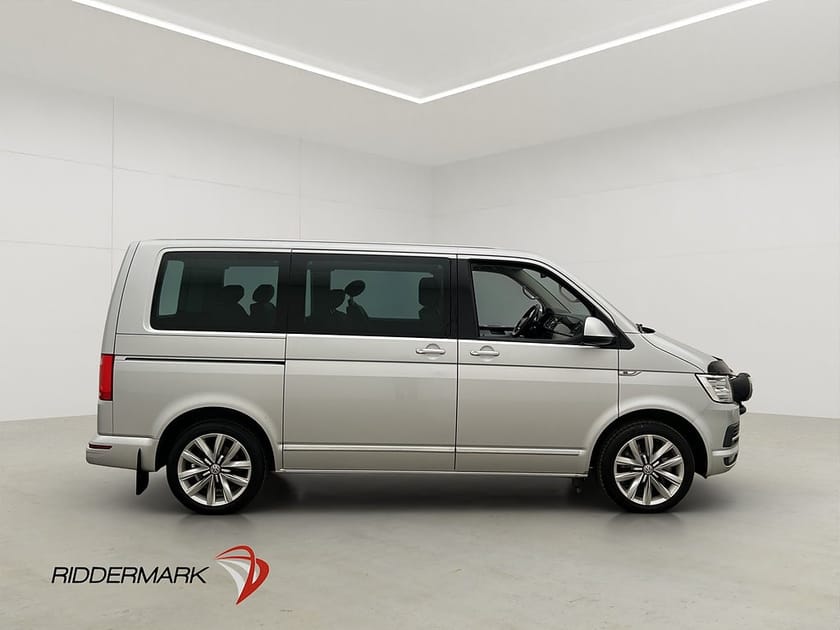 Bild 2 av Volkswagen Multivan Highline 4M Värm Kamera El-Dörr CARPLAY