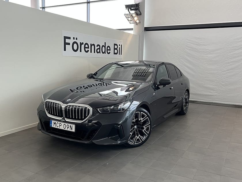 Bild 1 av BMW 530e xDrive Sedan 4,95 ränta M Sport B&W Rattvärme Dragkrok