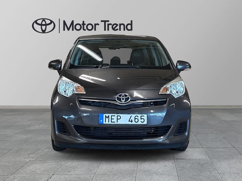 Bild 5 av Toyota Verso-S 1.33 Manuell Drag Vinterhjul
