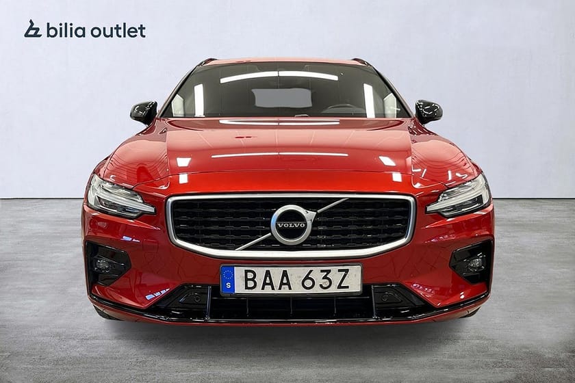 Bild 3 av Volvo V60 D4 R-Design / Panorama / Keyless / B-Kamera / Skinn