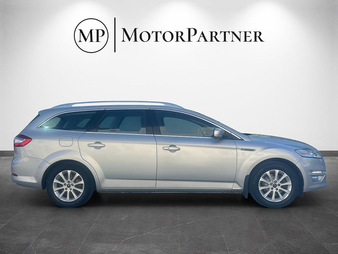 Ford Mondeo Kombi, bild 8 av 18