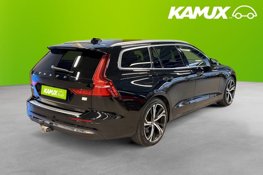 Bild 4 av Volvo V60 Recharge T6 II AWD Core Bright 350hk  H/K B-kam Drag Rattvärme