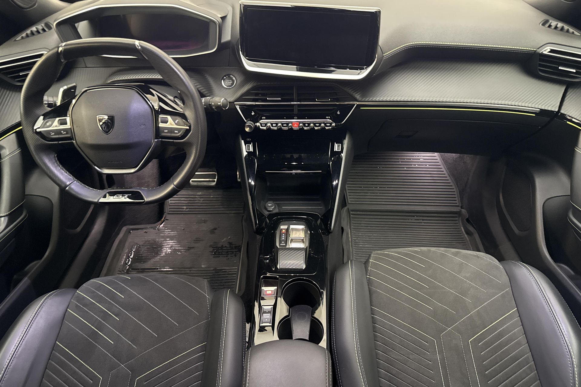 Peugeot 2008 1.2 PureTech 130 2024, bild 7/10