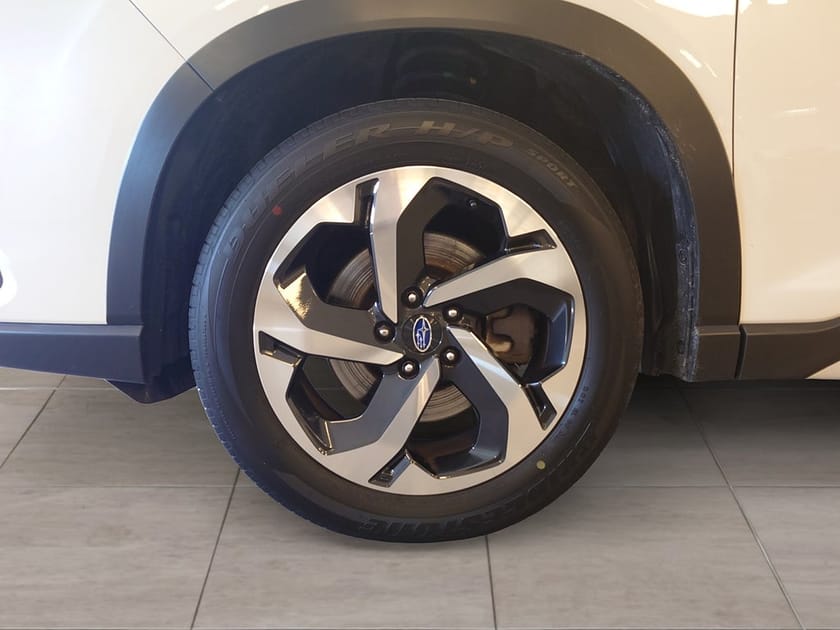 Bild 5 av Subaru Forester e-Boxer XFuel 2,0i Aut Ridge *dragkrok Ledramp*