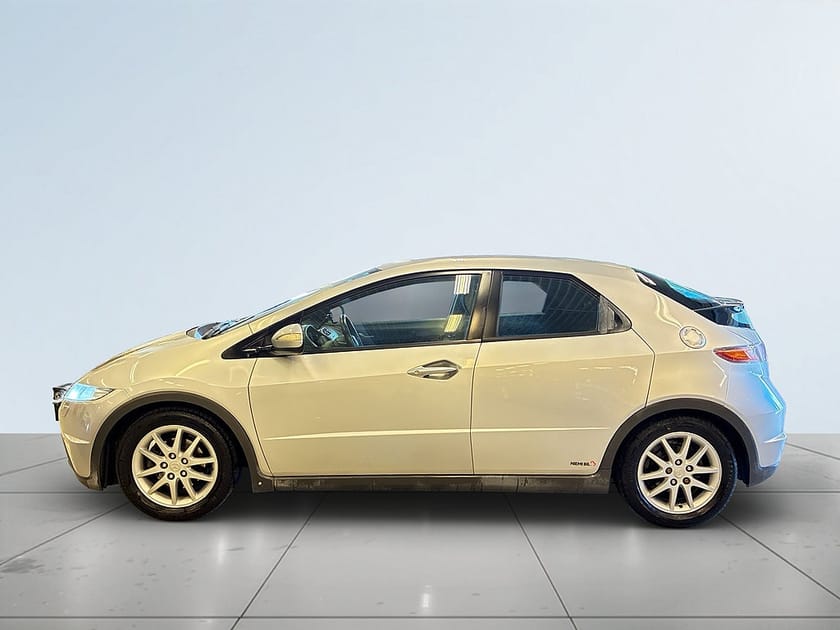 Bild 4 av Honda Civic 5-dörrar 1.8 i-VTEC Sport Värmare/Extraljus/Kamkedja