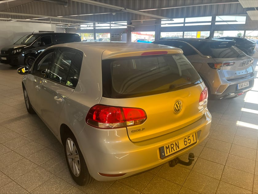 Bild 4 av Volkswagen Golf 1,6 5D MASTER/DRAGKROK/1 ÄGARE