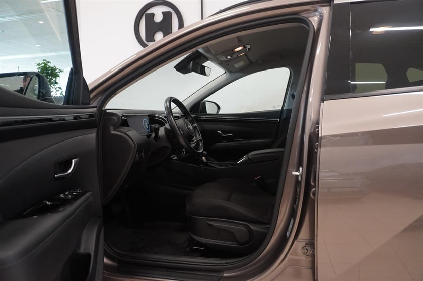 Bild 2 av Hyundai Tucson 1.6 T DCT MHEV Designpaket Essential