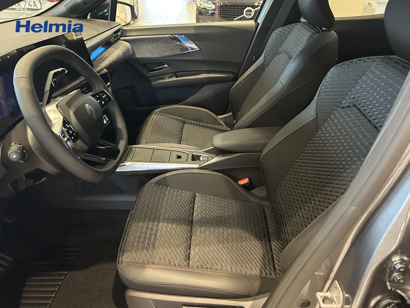Bild 10 av 16 – Renault Clio TCe 115 techno 5-d