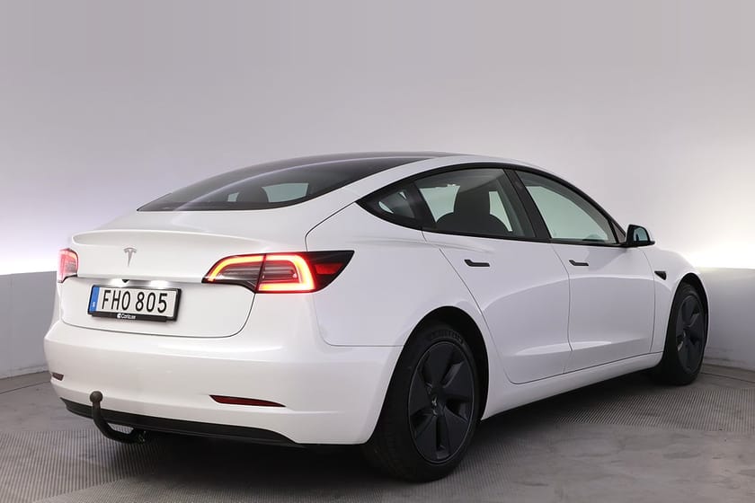 Bild 5 av Tesla Model 3 Standard Range Autopilot Panorama Drag