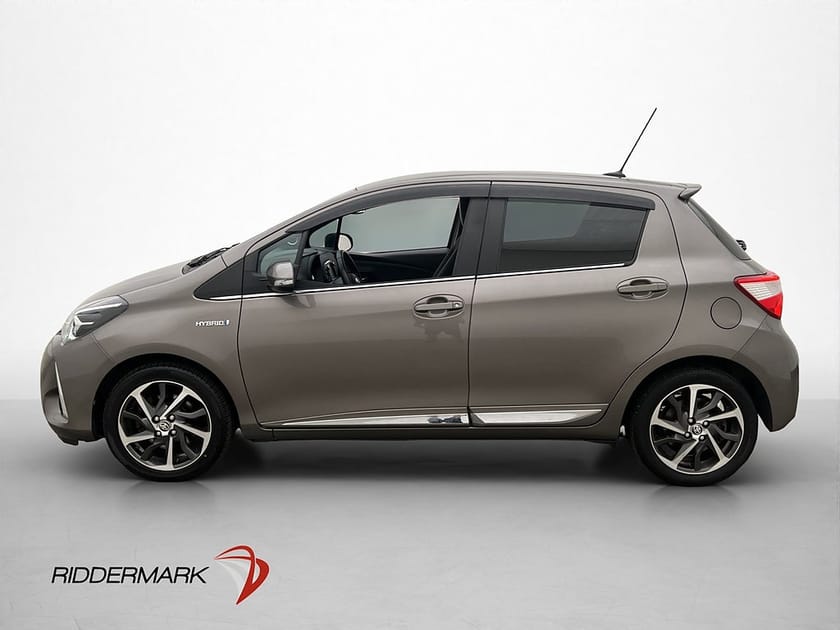 Bild 4 av Toyota Yaris Hybrid e-CVT Executive Backkamera Halvskinn