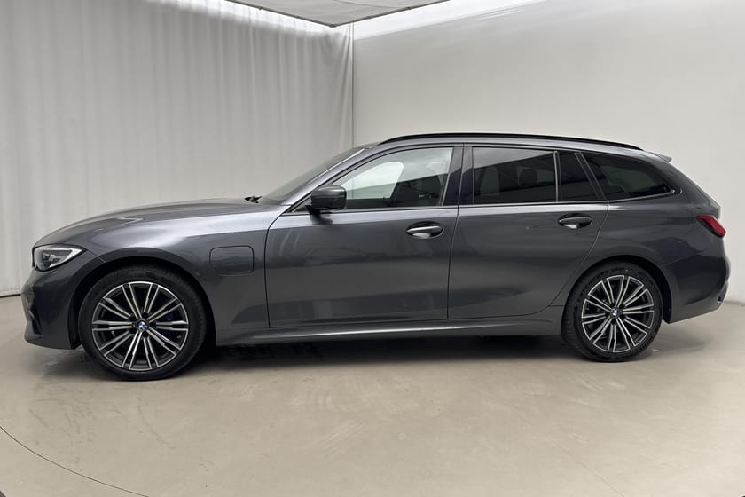 Bild 2 av BMW 330e xDrive Touring