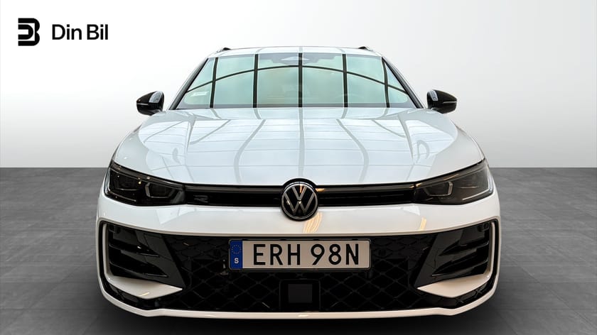 Bild 4 av Volkswagen Passat Variant eHybrid R-LINE 1.5 TSI 272 HK DEMO