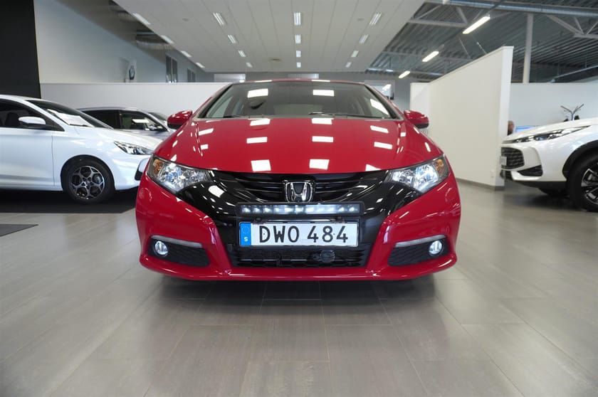 Bild 2 av Honda Civic 1,8 i-VTEC 142hk Sport Led-Ramp Motorvärmare