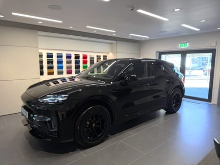 Porsche Cayenne S Electric