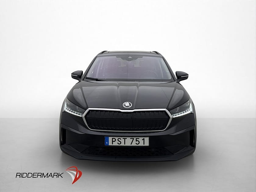 Bild 3 av Škoda Enyaq iV 60 Skoda Pano Kamera Drag Navi CarPlay Värmare