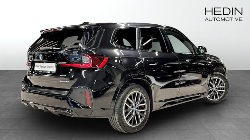 Bild 2 av BMW iX1 xDrive30 xDrive 30 M Sport Head up Drag
