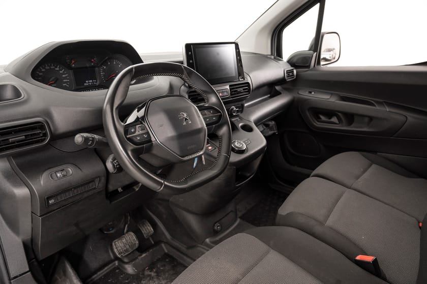 Bilde 5 av Peugeot Partner 1.5 BlueHDi 130 Auksjon! Les tekst!