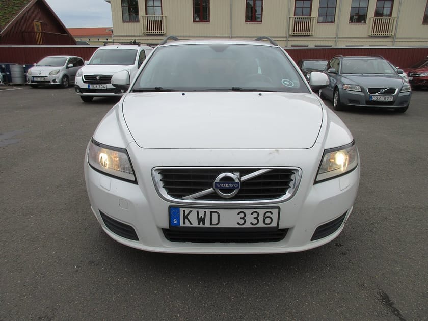 Bild 5 av Volvo V50 D2 115 hk Kinetic Euro 5 Drag Nyservad Årsskatt 1259 kr